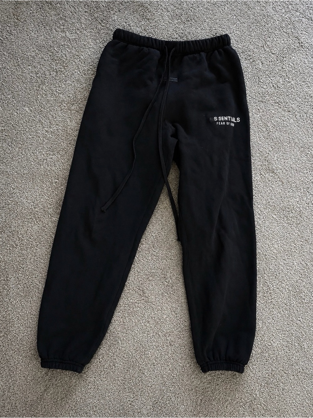 Fear of God ESSENTIALS Core Collection Jet Black Logo Sweatpants Joggers Small - Picture 3 of 11
